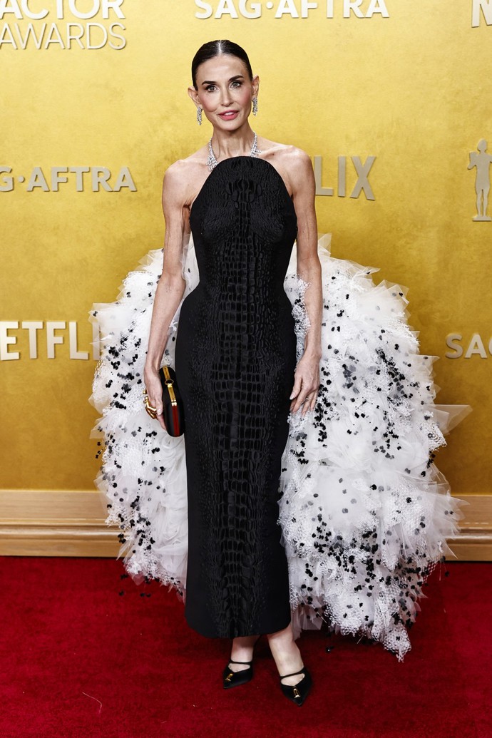 Také Demi Moore je předmětem kontroverze, a to kvůli své štíhlé postavě.