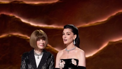 FOTO: Šéfredaktorka Vogue Anna Wintour a herečka Anna Hathaway.
