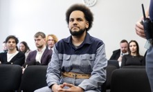 Dominik Feri u soudu.