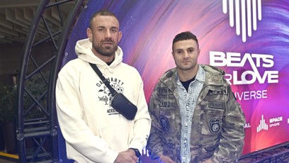 FOTO: Ondřej Raška na tiskové konferenci Beats for love s Vladimírem Lengálem.