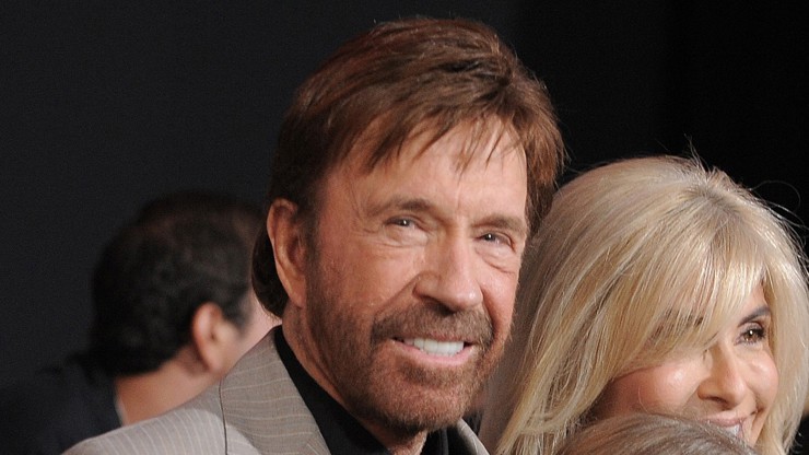 Zemřel Chuck Norris. 