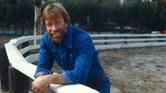 Téměř nesmrtelný Chuck Norris: Strhující životní cesta akčního hrdiny začala porodem, který málem nepřežil
