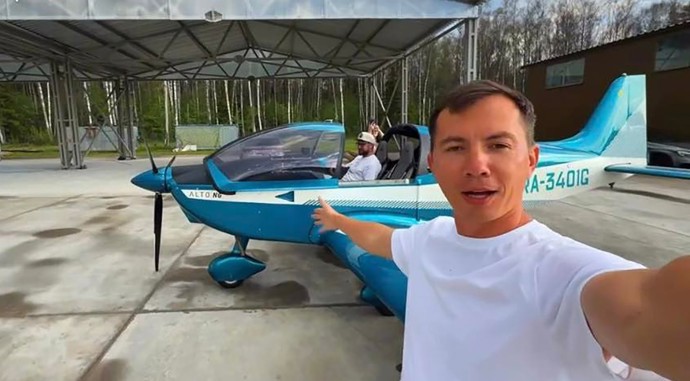 Ruský influencer Pavel Koshkin. 