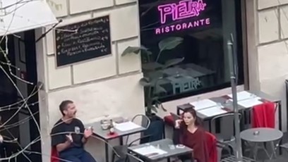 FOTO: Herec Shia LaBeouf vulgárně urážel neznámou ženu.