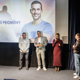 Účastníky Extrémních proměn podle něj spojuje neznalost vlastního těla a procesů, které v něm probíhají. 