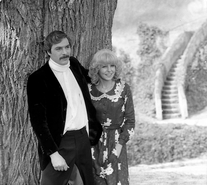 snímek z filmu Trhák (Juraj Kukura, Hana Zagorová)