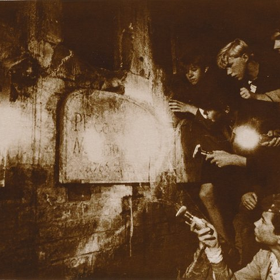 snímek z filmu Záhada hlavolamu (Martin Vlasák, Martin Voldřich, David Diviš, Ondřej Hošt, Jaroslav Richter)