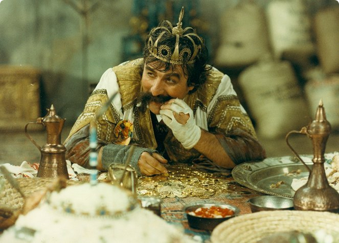 snímek z filmu Tři veteráni (Július Satinský)