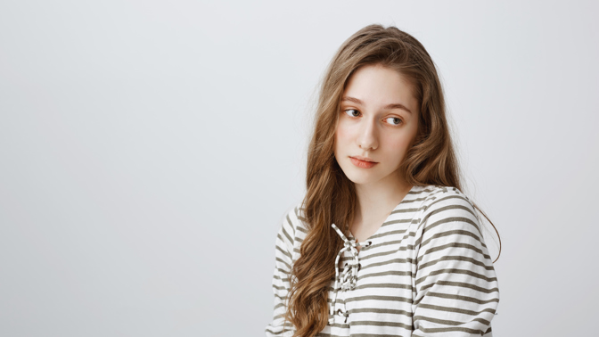 zklamaná, smutná, rozčarovaná