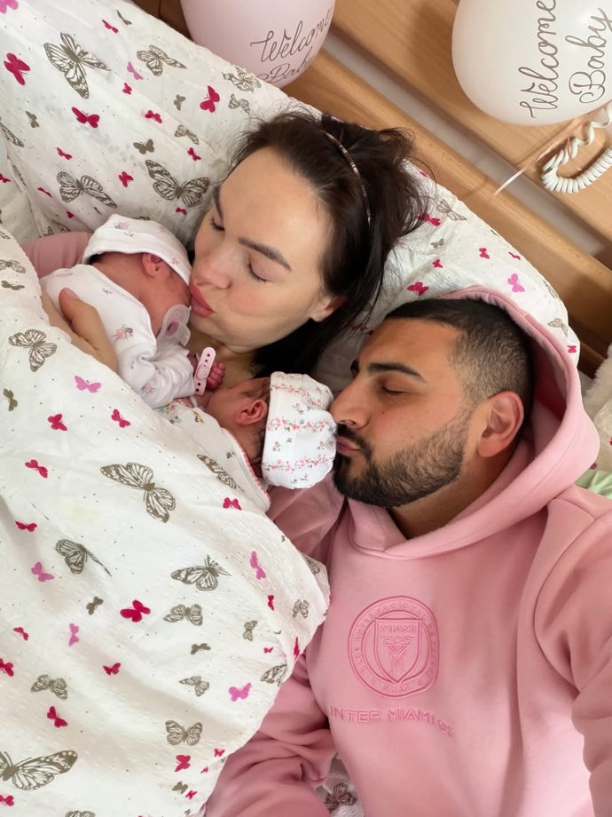 Kamila Nývltová se pochlubila prvními snímky holčiček.