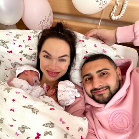 Holčičky dostaly krásná jména.- Jasmínka a Elianka.