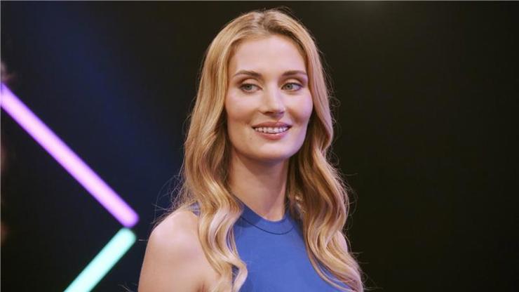 Instruktorka nahé jógy Andrea zkusila podruhé najít lásku v Naked Attraction.