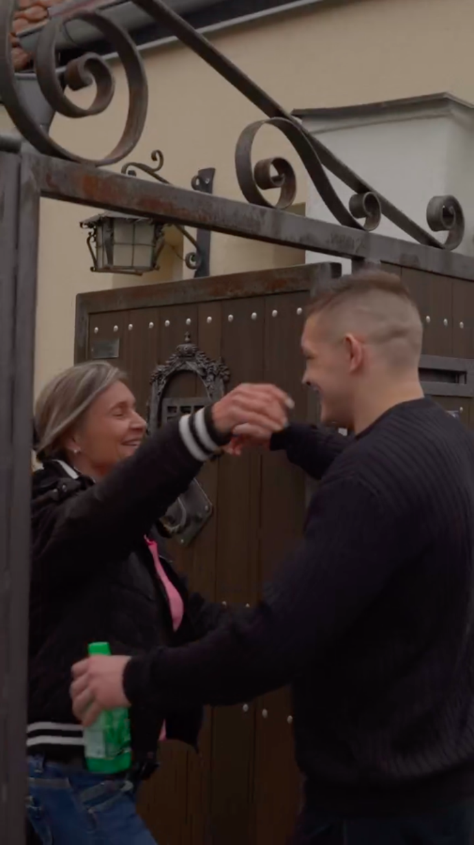 Mawarův návrat domů.