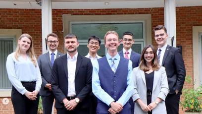 FOTO: Lidé na sociálních sítích jeho nepřipravený a amatérský výkon okamžitě drsně zesměšnili.