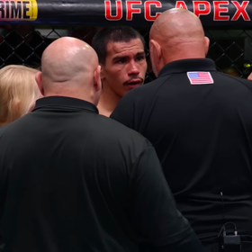 Po tom byl okamžitě diskvalifikován.