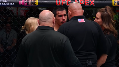 FOTO: Po tom byl okamžitě diskvalifikován.