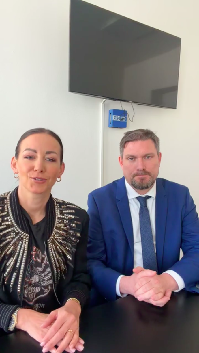 Agáta to prozradila během živého vysílání na sociálních sítích, kam si pozvala svého advokáta.