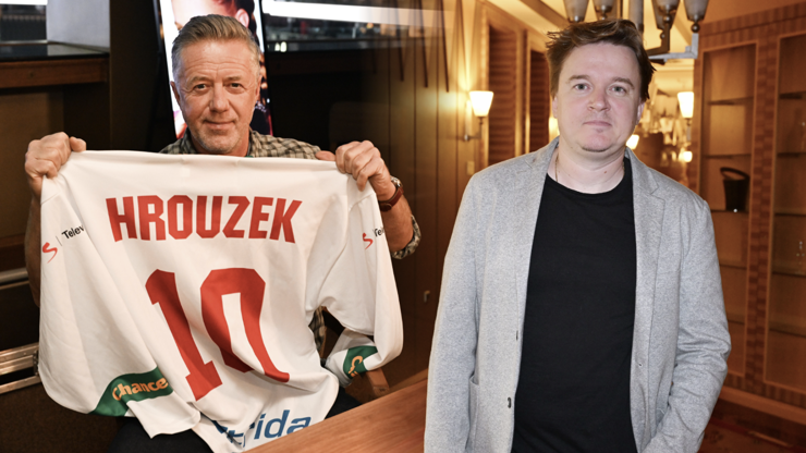 Překvapivá slova scénáristy Kolečka. Přiznal, kdo mu byl inspirací pro trenéra Hrouzka z Lajny