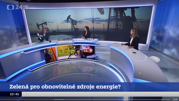 Miroslav Ševčík si myslel, že si oblékl zelený svetr a košili, byla to však modrá.