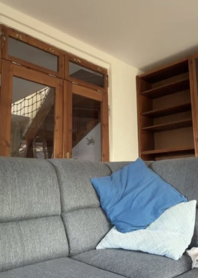 Ornella Koktová se stěhuje. 