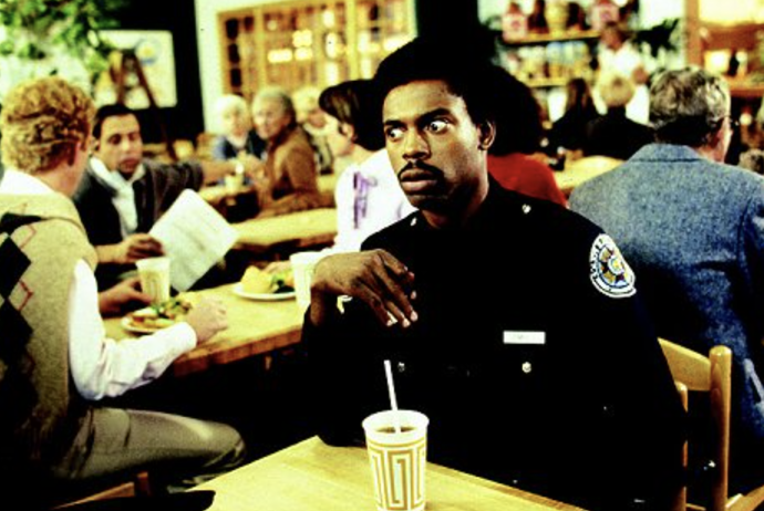 Michael Winslow ve filmu Policejní akademie.