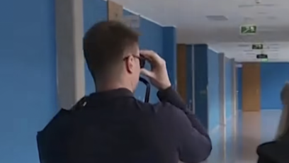 FOTO: Muž stanul před soudem.