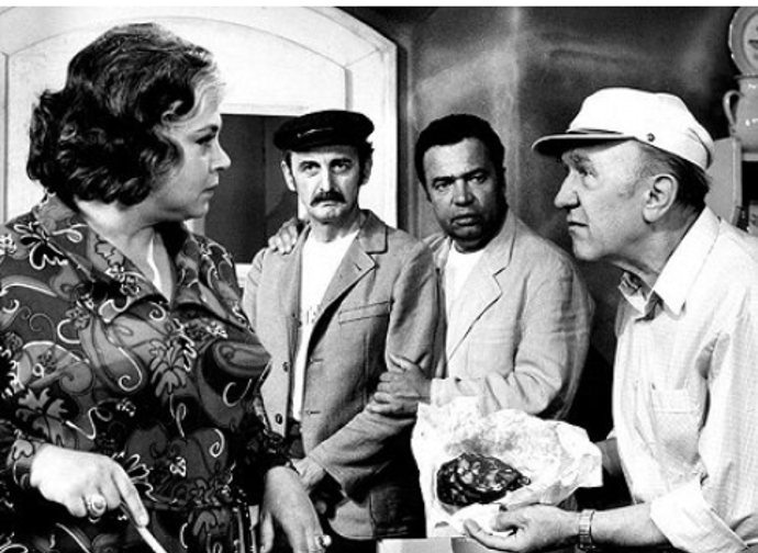 Míla Myslíková ve filmu Jak utopit Dr. Mráčka aneb konec vodníků v Čechách. 