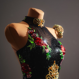 ...tento model byl na míru Tatianě Dykové. Šmejkalová herečce navrhovala i róbu na letošní České lvy