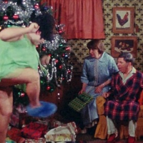 Kino Aero se tentokrát tematicky proměnilo v regulérní blázinec.