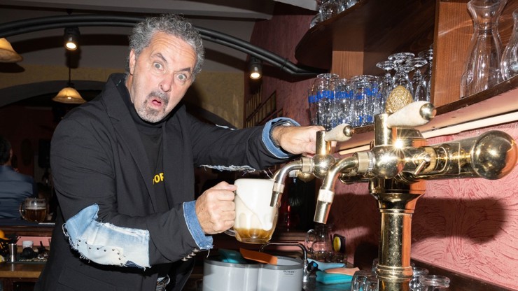 Martin Dejdar si dopřál pivečko.