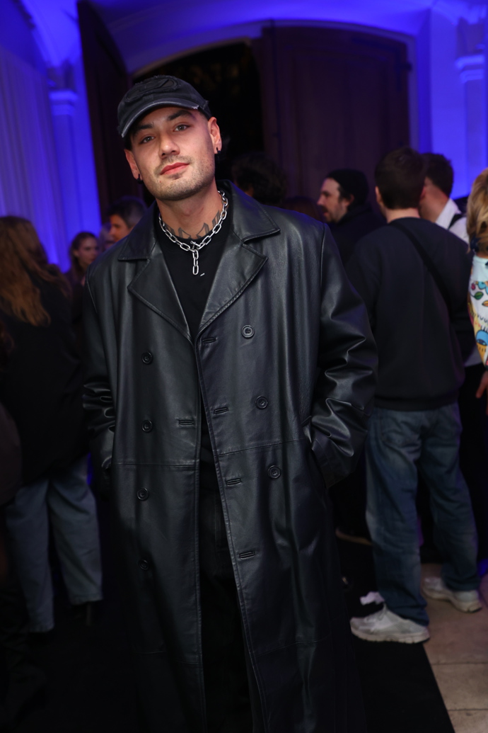 Zpěvák Renne Dang.