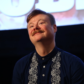 Filip Kaňkovský má blízko k subkultuře skinheads.