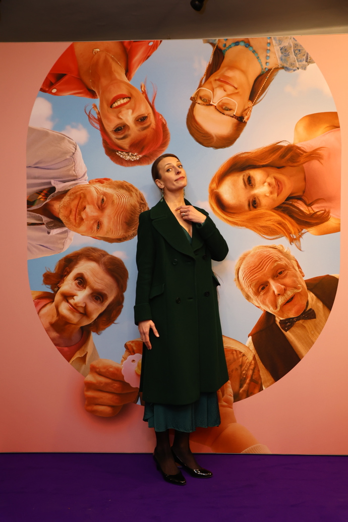 Anna Polívková zapózovala u fotostěny.