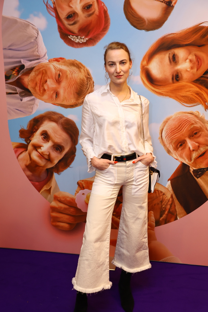 Karolína Holubová vypadá skvěle.