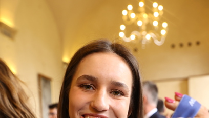 FOTO: Zuzana Maděrová ukázala zlatou medaili.