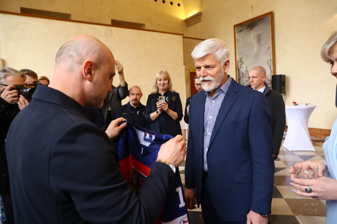 Prezident Petr Pavel přijal na Hradě sportovce ze Zimních olympijských her.