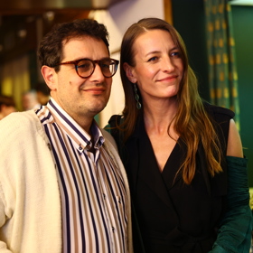 Anna Polívková s manželem na premiéře.