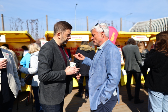 Vít Rakušan se bavil s podporovateli.