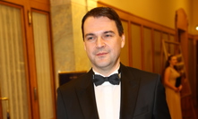 Dobrodružství s bouchajícími raketami. Macinka čelí kritice za slova o turistech uvězněných na Blízkem východě