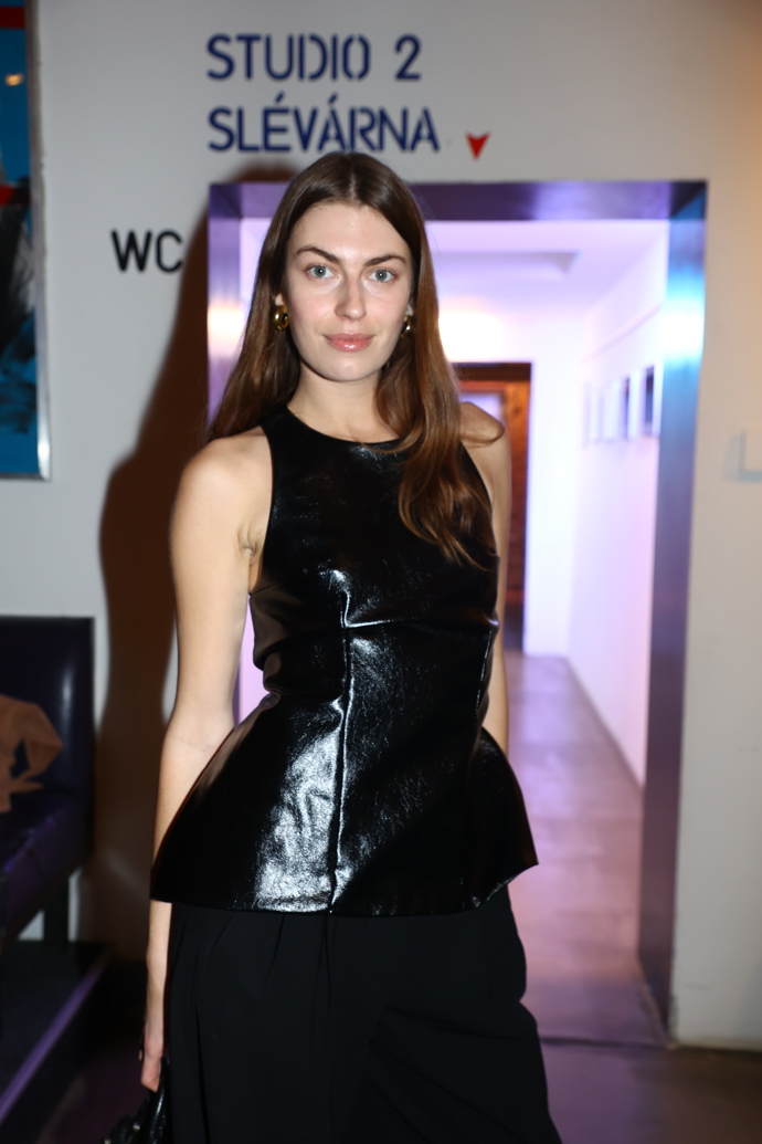 Nechyběla první vypadlice ze Survivora Simona Kirschnerová. 