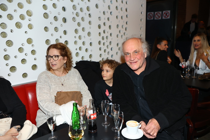 Michael Kocáb na premiéře série Pád domu Kollerů. 