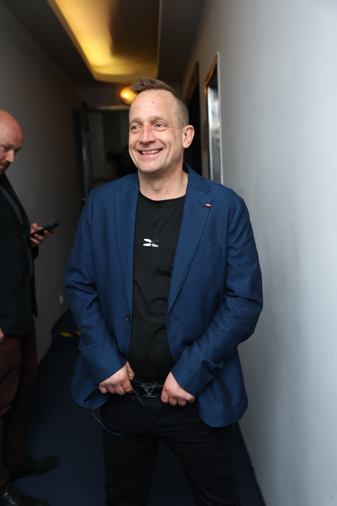 Kociánovi tato událost silně připomněla zbytečnou smrt jeho milované sestry Lindy.