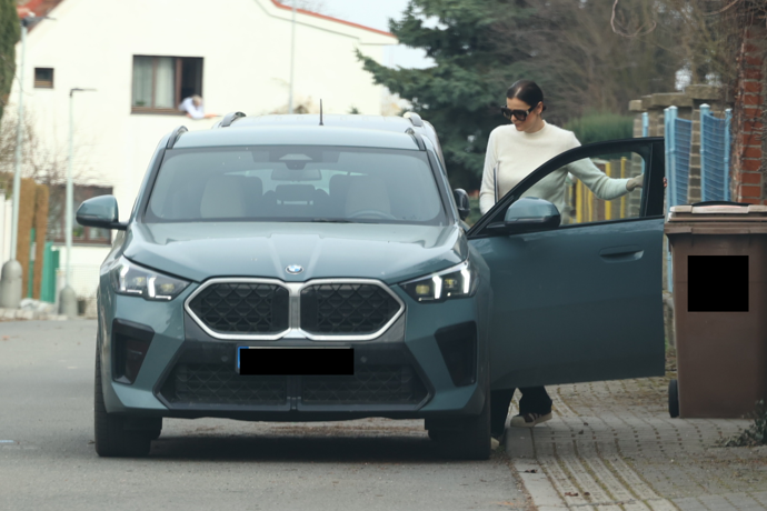 Ornella Koktová odjela chvilku poté, co si převzala nový dům.