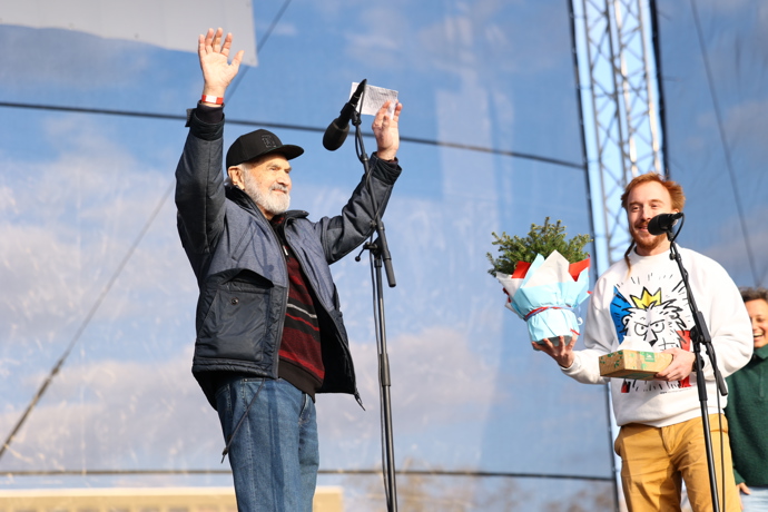 Zdeněk Svěrák a Mikuláš Minář na pódiu.