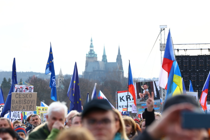 Demonstrace Milionu chvilek na Letné