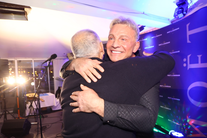 Martin Maxa se vítá s Ivanem Vyskočilem.