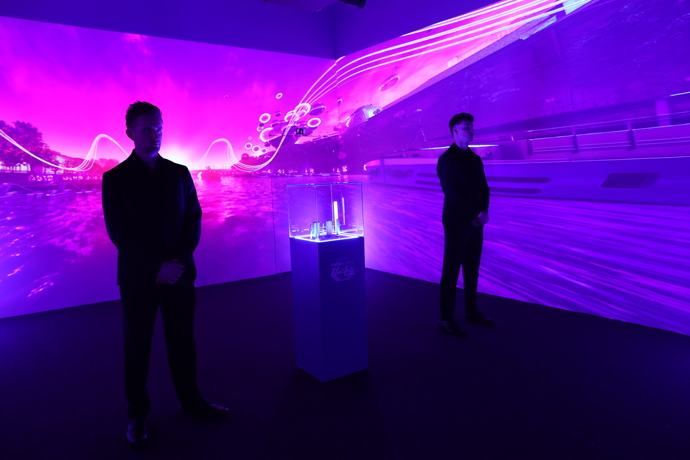 Mezinárodní projekt Electric Dreams značky IQOS.