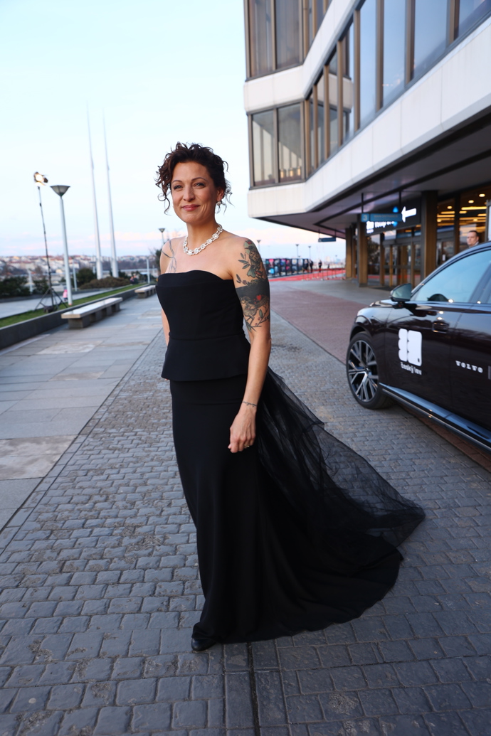 Adéla Elbel vynesla krásnou róbu.