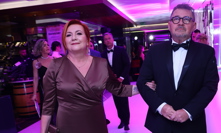 Schillerová ukázala svého pana tajemného. Ministryně po dlouhé době vytáhla manžela do společnosti