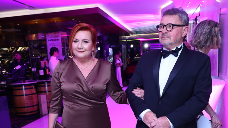 Ministryně Alena Schillerová s manželem.